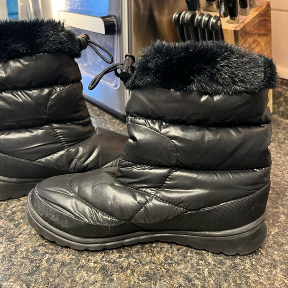 The North Face Nupste III Lightweight Down Boots - Picture 11 of 11